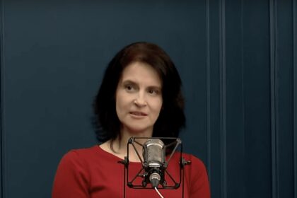 Speranta TV | Anotimpurile familiei - Cine suntem noi - povestea familiei - Invitați: Denisa & Gabriel Plăcintă