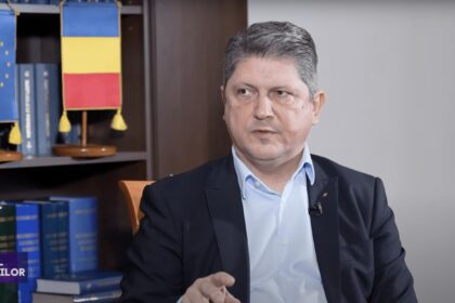Speranta TV | Duelul ideilor - Educație, individualism sau extremism? - Invitat: Titus Corlățean