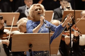 Speranta TV | Concert - Concert umanitar dedicat nașterii Mântuitorului „The king of kings” – Corul de camera The Royal Singers, Corul de copii Sclipiri, Orchestra Filarmonii „Paul Constantinescu” Ploiești