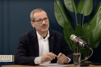 Speranta TV | Viață de familie - Sărbători fără presiuni - cum să ne concentrăm pe ce contează cu adevărat - Invitat: Cătălin Bărbulescu