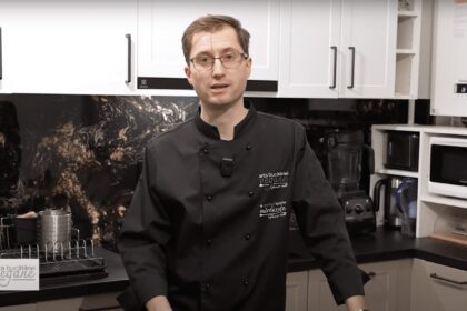 Speranta TV | Arta bucătăriei vegane - Pateu de ciuperci cu nucă coaptă