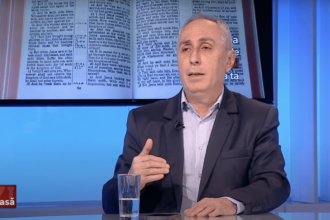 Speranta TV | Lumea religioasă azi - Guvernul canadian ia în considerare schimbarea statutului fiscal al bisericilor / A murit omul care a purtat o cruce în jurul lumii / Povestea din spatele literelor roșii din Biblia ta - Invitați: Lucian Floricel, Lucian Răcilă, Janina Mihalache