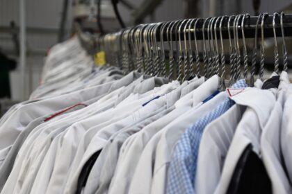 Speranta TV | Românii, obligați să predea deșeurile textile, însă nu avem fabrici de reciclare
