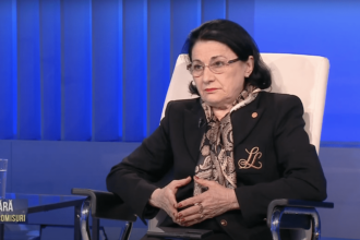Speranta TV | Fără compromisuri - Analiză la zi a sistemului educațional românesc / Bullying-ul continuă să fie o problemă - Invitați: Ecaterina Andronescu, Paula Popescu, Cristian Tănase, Petrică Cristescu