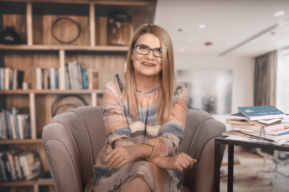 Speranta TV | Cărți 100 - Manolito ochelaristul