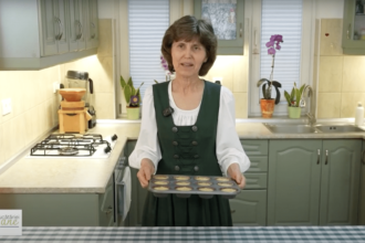 Speranta TV | Arta bucătăriei vegane - Brioșe cu mălai - Invitat: Szallos-Farkas Greti