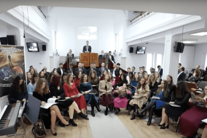 Speranta TV | RăsCruce - Prezentare CD comemorativ a 10 ani de existență a Corului de tineret din Biserica Adventistă Cluj Central (II)