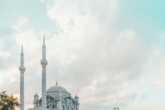 Speranta TV | Cutremur de magnitudine 6,2 în Turcia, resimțit și în România. S-au produs peste 50 de replici. Peste 150 de persoane au fost rănite, după ce au sărit de la înălțime