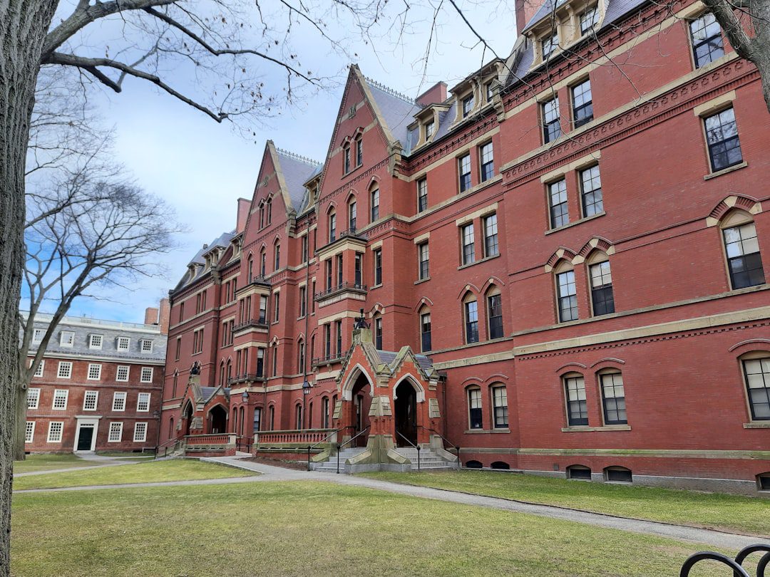 Speranta TV | Administrația Trump a interzis complet Universității Harvard să mai aibă studenți străini