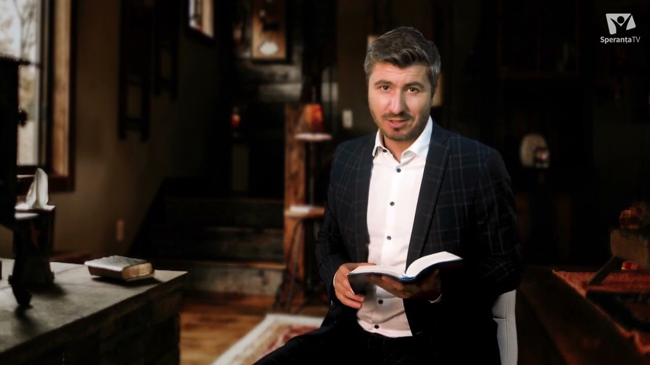 Deschide Biblia: Dumnezeu ne cheamă pe nume