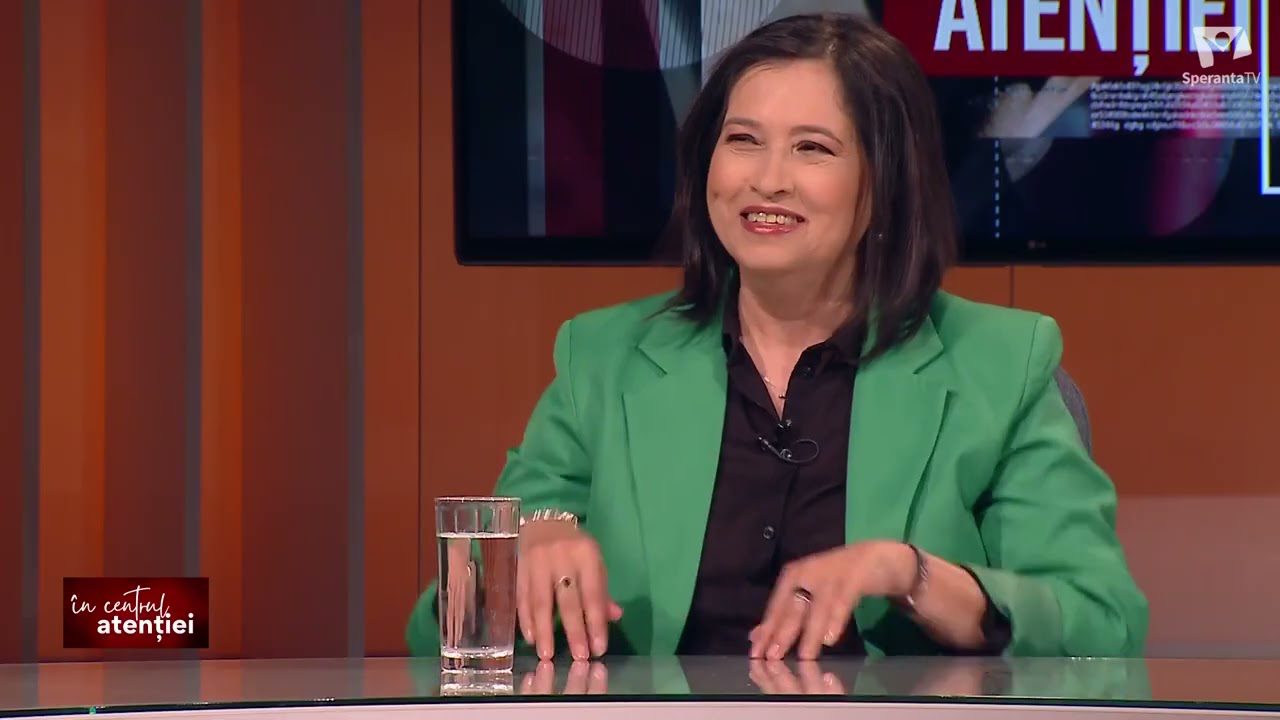 În centrul atenției: Laura Anghel