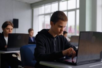 Speranta TV | Subiecte BAC 2025: Proba la Limba și literatura română. Informații, reguli și calendar