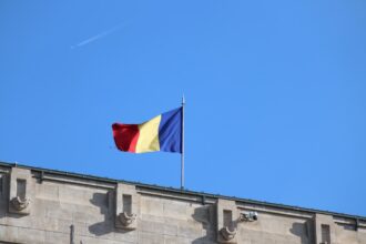Speranta TV | Eugen Tomac începe luni negocierile cu partidele parlamentare. Primele discuții vor avea loc cu liderii PNL, apoi cu USR și PSD Current Time 0:00 / Duration 1:40