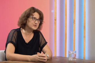 Speranta TV | Dialoguri și cărți - Cum s-a născut Liceul Teoretic Mihai Ionescu - Invitat: Livia Manea