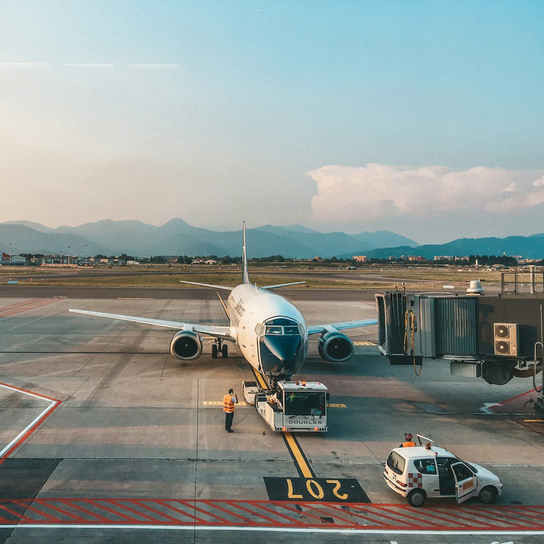 Speranta TV | Greve masive în transportul aerian din Italia, vineri. Zboruri anulate și întârzieri pe marile aeroporturi