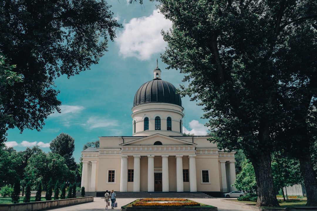 Speranta TV | Alegeri parlamentare în Moldova. Unde pot vota astăzi cetățenii moldoveni în România