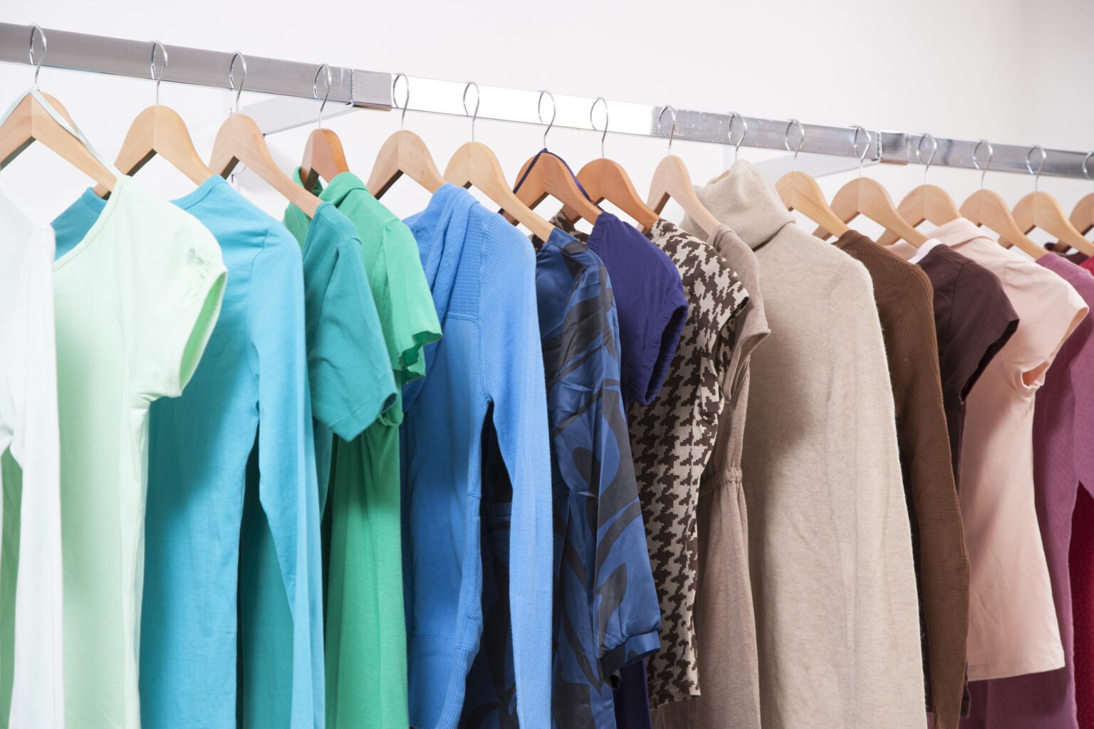 Speranta TV | Parlamentul European a adoptat o lege împotriva risipei alimentare și a deșeurilor textile