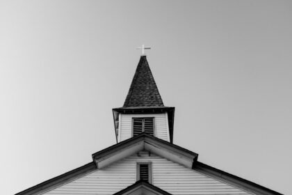 Speranta TV | DEVOȚIONAL: BISERICA LUI DUMNEZEU DE PE PĂMÂNT