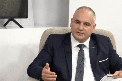 Speranta TV | RăsCruce - Să studiem împreună: Dumnezeu luptă pentru mine - Invitați: Pálffi Miklós, Farkas Győző