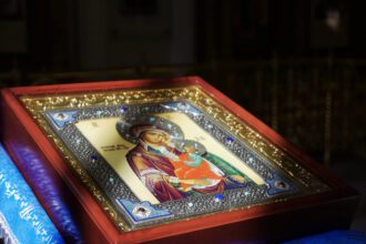 Speranta TV | Patriarhia: Trei sute de mii de oameni au trecut, în zece zile, prin Altarul Catedralei Naţionale