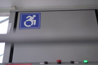 Speranta TV | Noi reglementări privind persoanele cu dizabilităţi, adoptate de Guvern