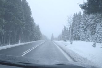 Speranta TV | Vreme severă în România. ANM a actualizat prognoza: cod roșu, portocaliu și galben de ninsori și viscol în majoritatea regiunilor