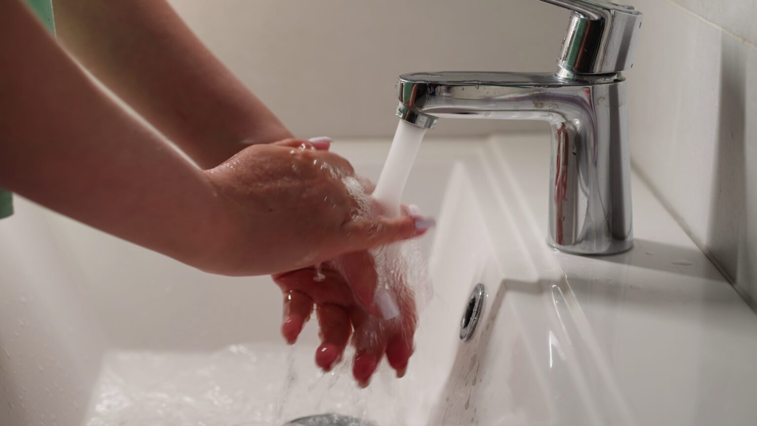 Speranta TV | Bacteria Pseudomonas aeruginosa, descoperită în apa de la Spitalul ”Sf. Maria” din Iași, a anunțat ministrul Sănătății