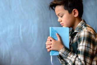 Speranta TV | DEVOȚIONAL: COPII AI ÎMPĂRATULUI CERESC