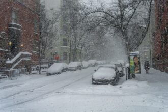 Speranta TV | Ninsori abundente în nord-estul SUA. Stare de urgență în New York, New Jersey și Connecticut