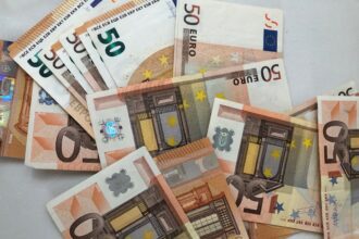 Speranta TV | Guvernul a adoptat „Ordonanţa-Trenuleţ”. Ce măsuri cuprinde actul normativ