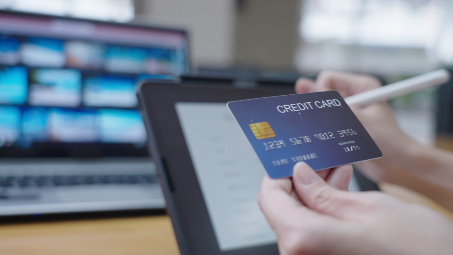 Speranta TV | Termen de tranziţie pentru RO e-Factura până la 1 iunie 2026, aprobat de Guvern
