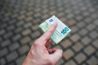 Speranta TV | Pentru tot mai mulți tineri din Generația Z, 1.000 de euro pe lună a devenit salariul minim acceptabil la primul job