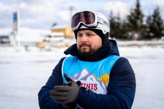 Speranta TV | Dănuț Ștefan Briceag obține medalii internaționale la schi adaptat, la un an de la debut