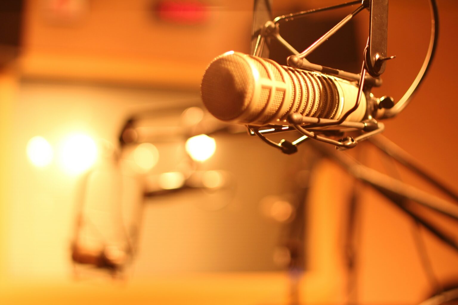 Speranta TV | Radio Vocea Speranței emite acum 24 de ore din 24 în Târgu Mureș, pe 105,6 FM