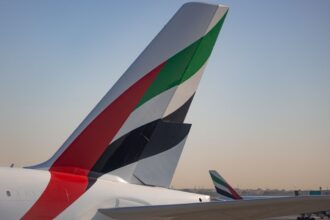 Speranta TV | Elevi blocați în Dubai, ajutați de către antrenorul Cosmin Olăroiu. “Sunt niște copii, totuși, într-o țară străină. Mă bucur că sunt bine”