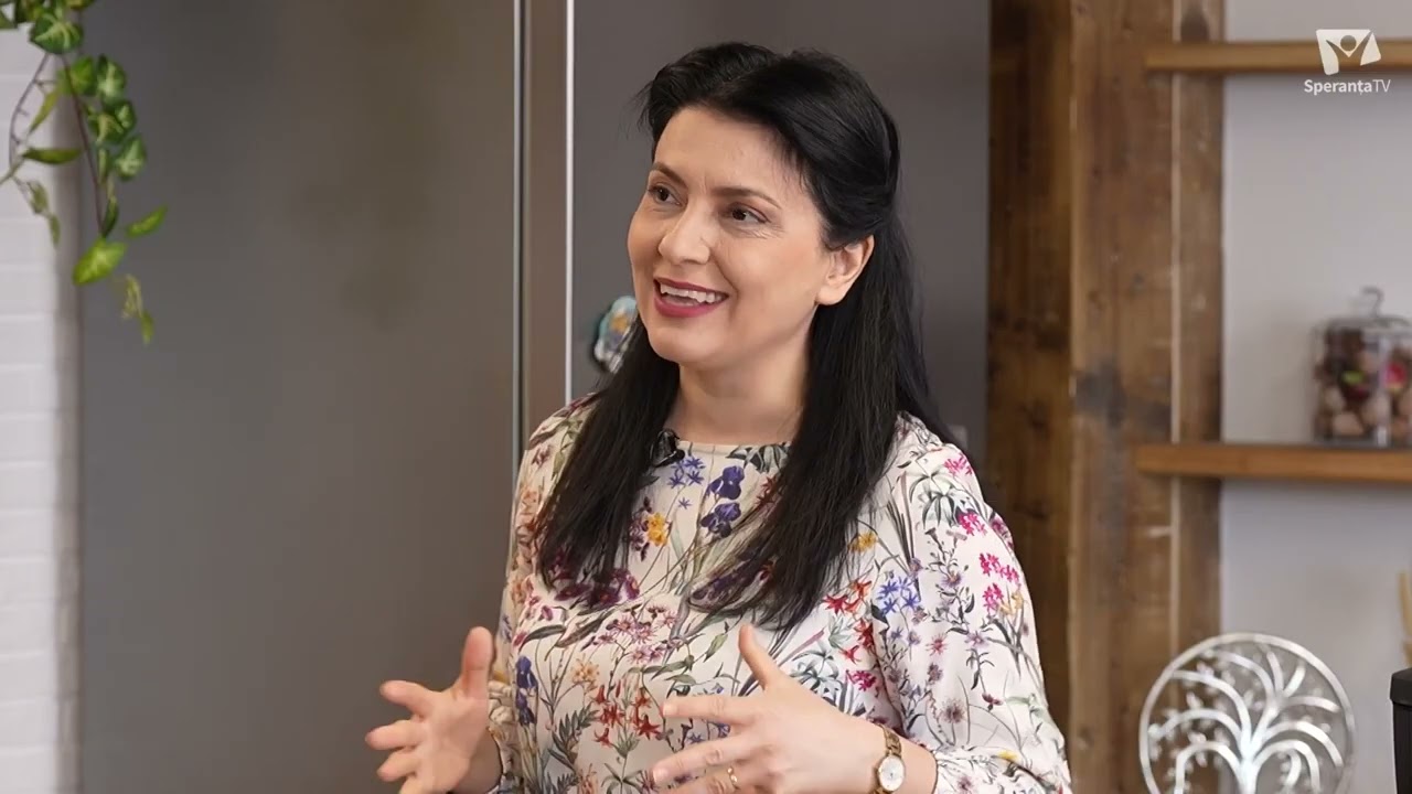 Poftă de viață | Prăjitură rapidă de portocale, budincă de portocale, paste cu sos de sfeclă roșie