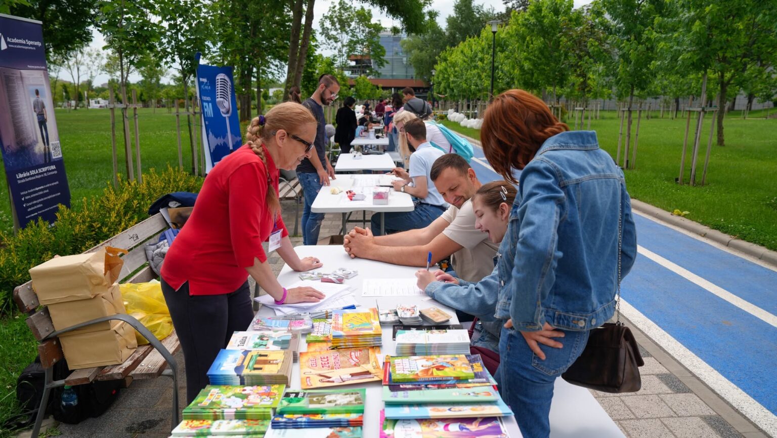 Speranta TV | La Constanța, Parcul Tăbăcăriei a devenit, pentru o zi, un spațiu al jocului, curiozității și învățării prin experiență