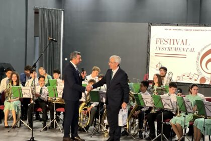 Speranta TV | Un festival instrumental a reunit la Roșiorii de Vede, județul Teleorman, copii, tineri și membri ai mai multor comunități adventiste din Oltenia
