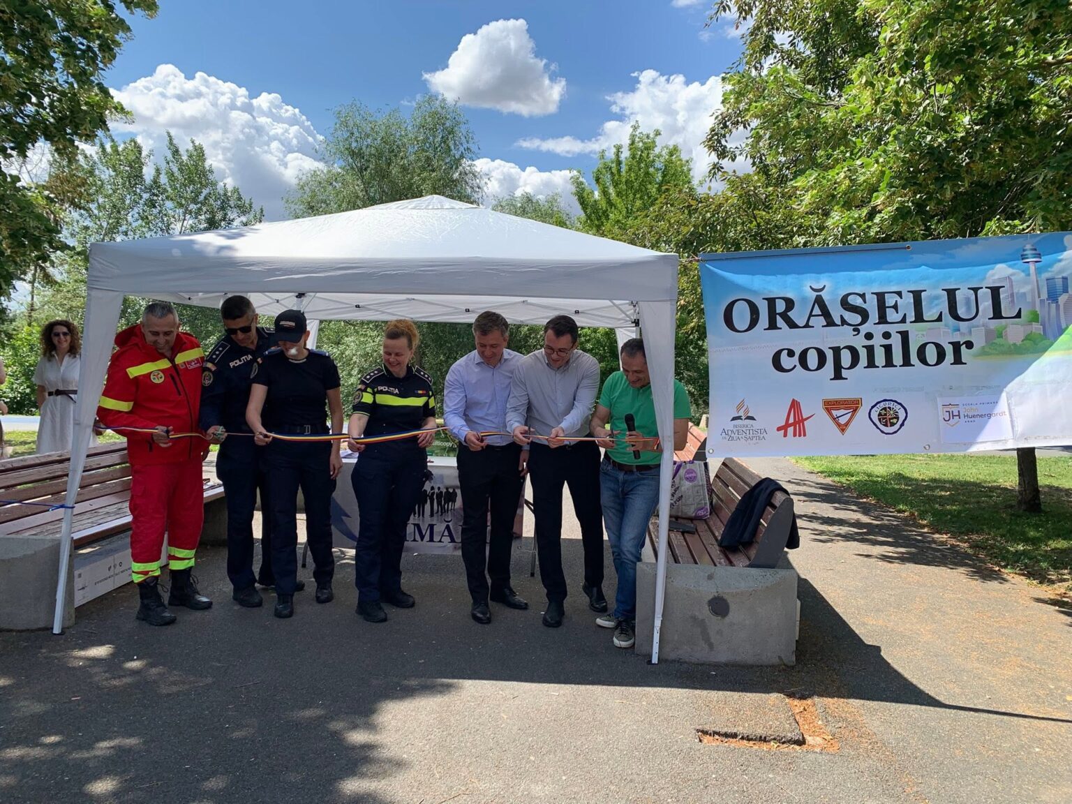 Speranta TV | În Parcul Europa din Arad, copiii au descoperit un oraș în miniatură, cu standuri și activități despre viața comunității