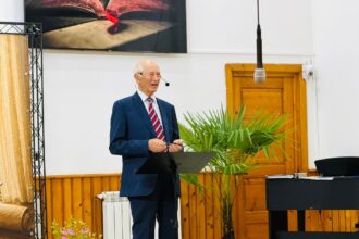 Speranta TV | Bisericile adventiste „Speranța” și „Betania” din Târgoviște au organizat o serie de prezentări dedicate înțelegerii evenimentelor actuale în lumina Scripturii