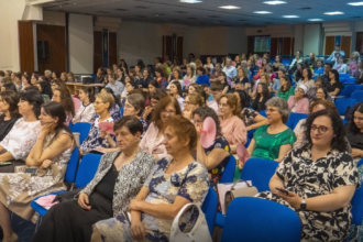 Speranta TV | La Cernica, în județul Ilfov, sute de femei din comunitățile Bisericii Adventiste de Ziua a Șaptea din Muntenia s-au întâlnit la Festivalul „Trăiește cu SENS, cu SENSibilitate”