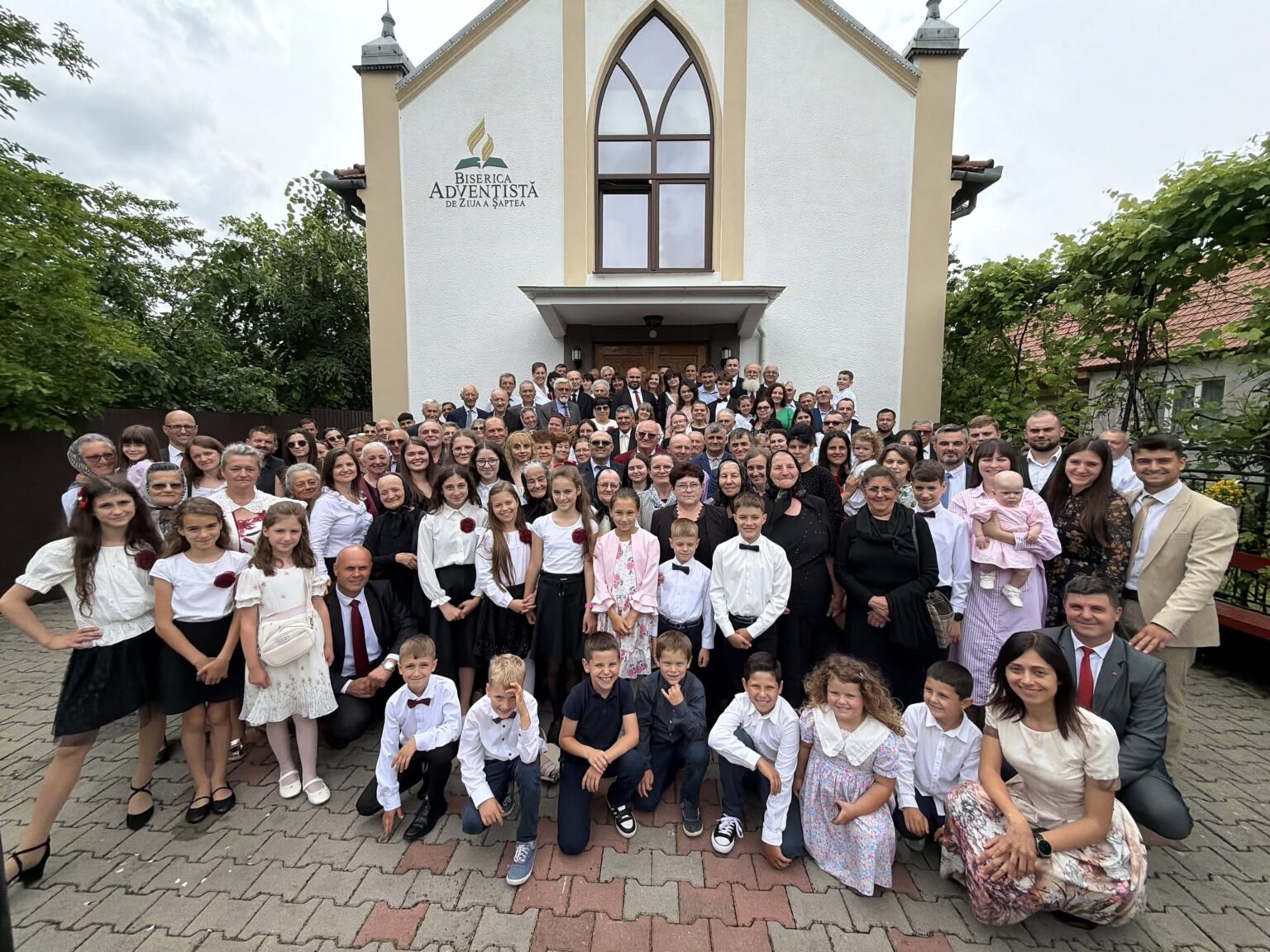 Speranta TV | Biserica Adventistă de Ziua a Șaptea din Ibănești, județul Mureș, a aniversat în luna iunie peste 100 de ani de prezență adventistă pe Valea Gurghiului