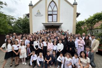 Speranta TV | Biserica Adventistă de Ziua a Șaptea din Ibănești, județul Mureș, a aniversat în luna iunie peste 100 de ani de prezență adventistă pe Valea Gurghiului