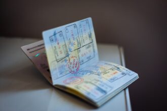 Speranta TV | Ministrul de Interne: Cetăţenii români pot călători în 178 de destinaţii fără obţinerea prealabilă a unei vize