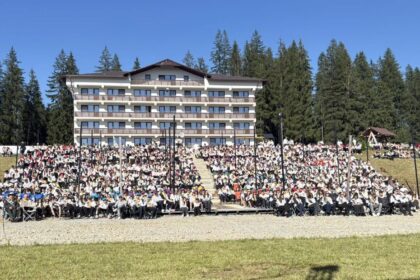 Speranta TV | Peste 1.500 de copii și adolescenți din întreaga țară, alături de lideri și mentori, au participat la Camporeea Națională a Exploratorilor, organizată de Biserica Adventistă de Ziua a Șaptea