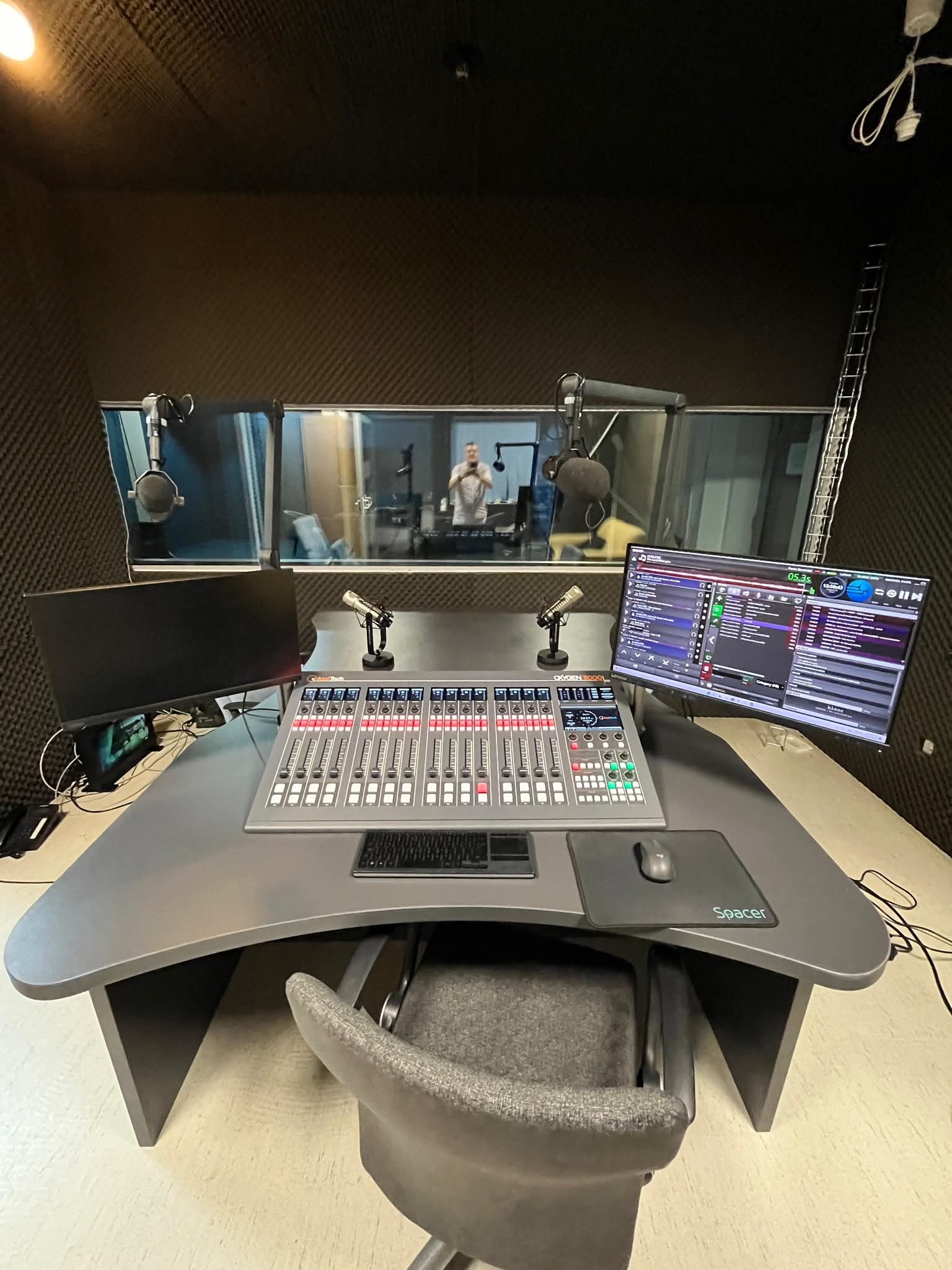 Speranta TV | Studiourile Radio Vocea Speranței, în plin proces de modernizare