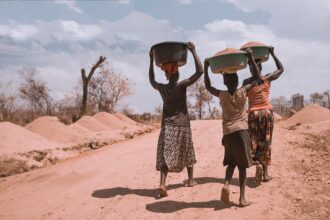 Speranta TV | În prima parte a lunii august, 15 voluntari din România au participat în Uganda la cea de-a patra ediție a taberei Equator Camp