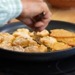 Ciuperci din pădure în farfurie: șnițele „puiul pădurii" și Stroganoff | Poftă de viață